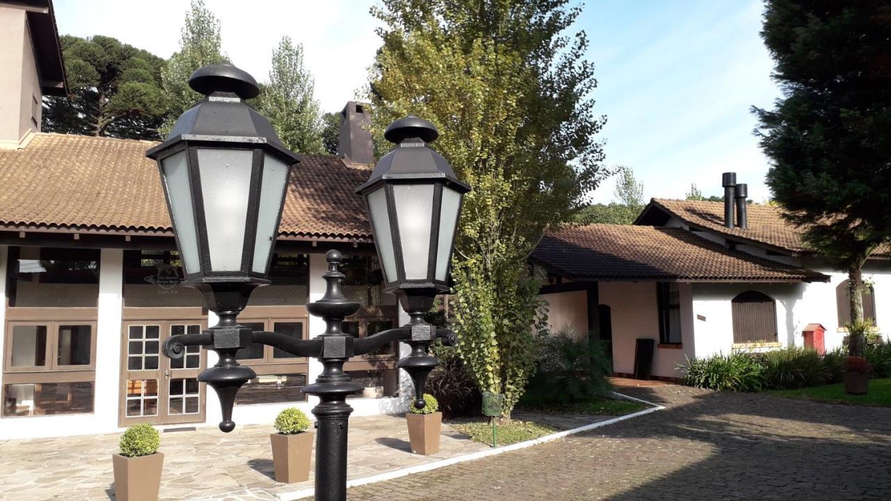Vila Suzana Parque Hotel カネラ エクステリア 写真