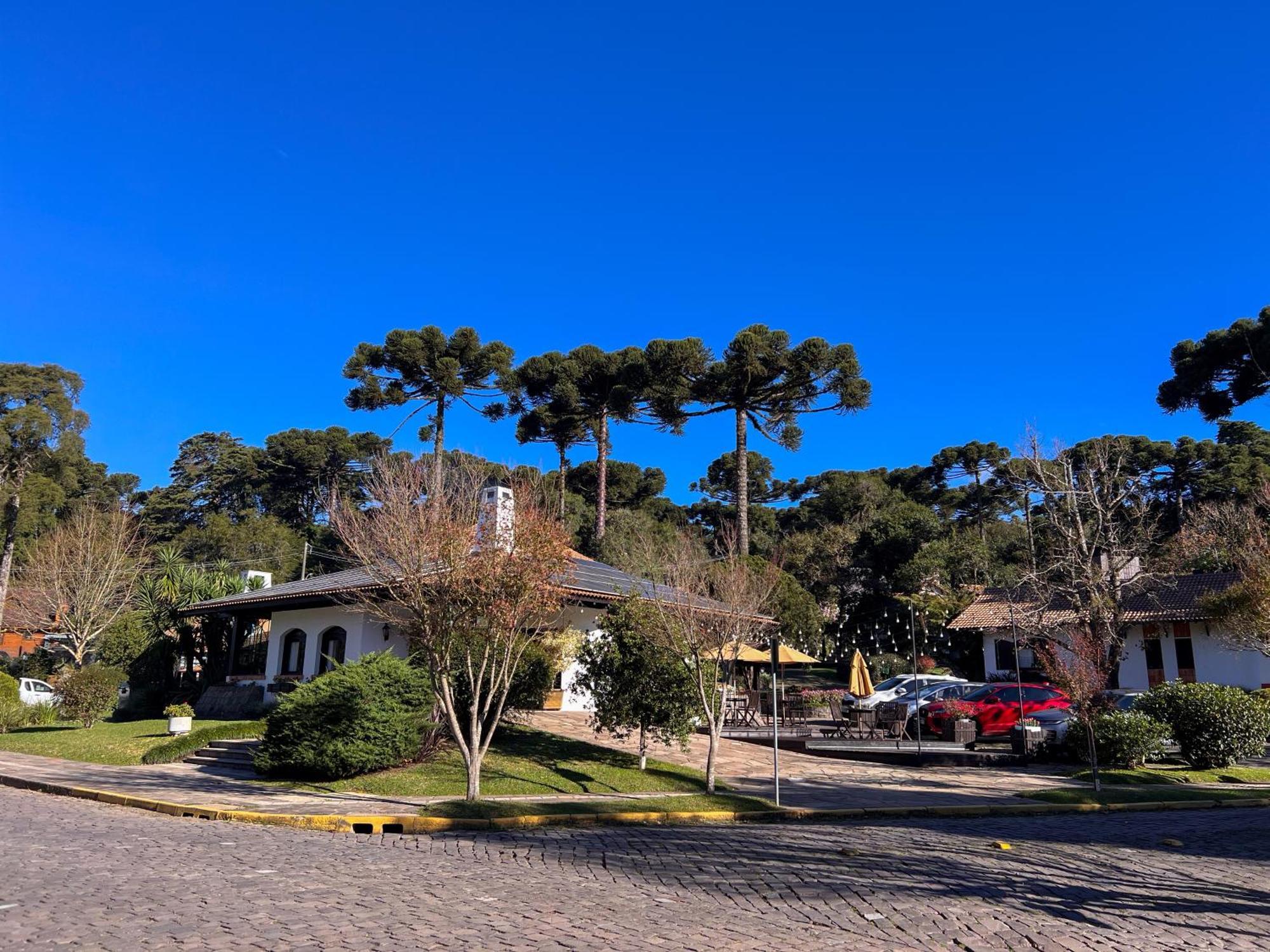 Vila Suzana Parque Hotel カネラ エクステリア 写真