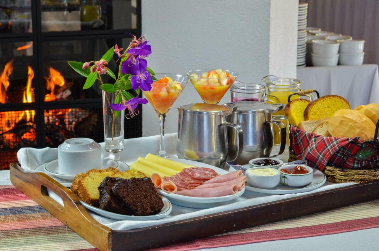 Vila Suzana Parque Hotel カネラ エクステリア 写真
